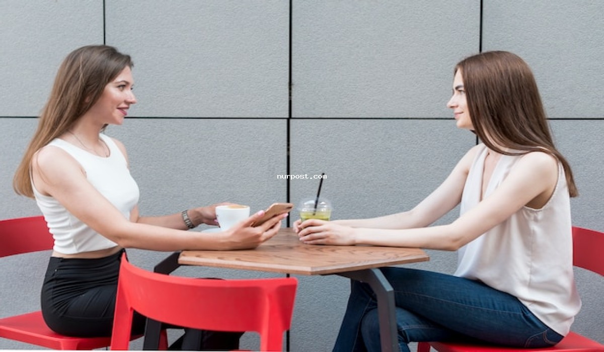 5 INSTANT Ways To Start A Conversation With Girls